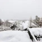 Cheechako By Interhome شاليه نينداز