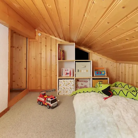 Chalet Cheechako By Interhome